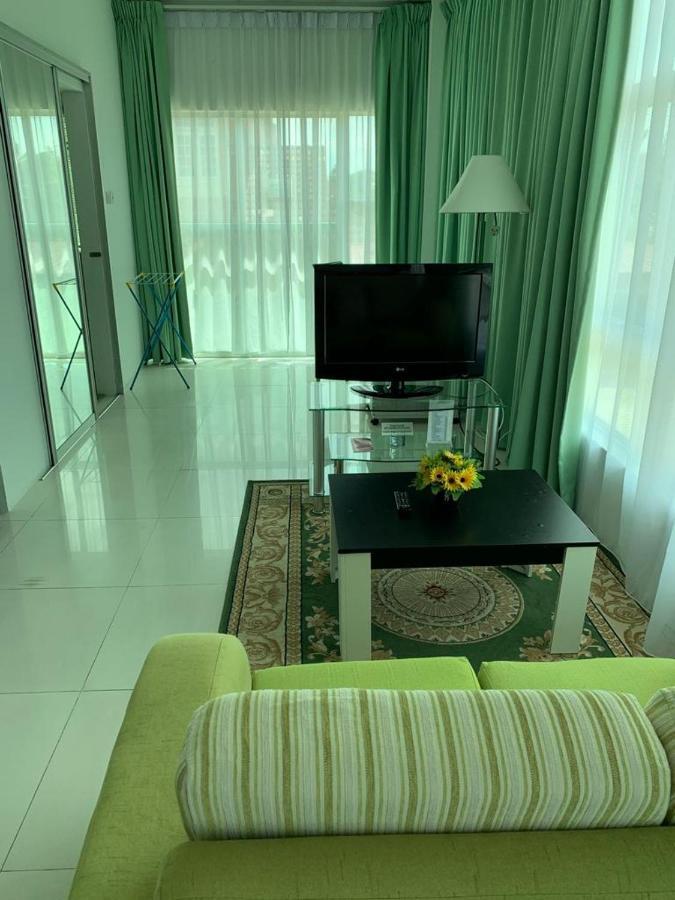 Mciti Suites Miri Exterior photo