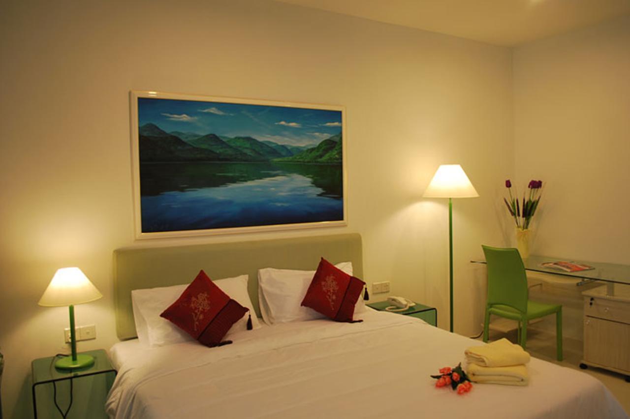 Mciti Suites Miri Room photo